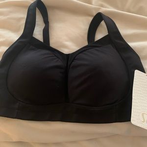 LuluLemon Ta Ta Tamer sports bra